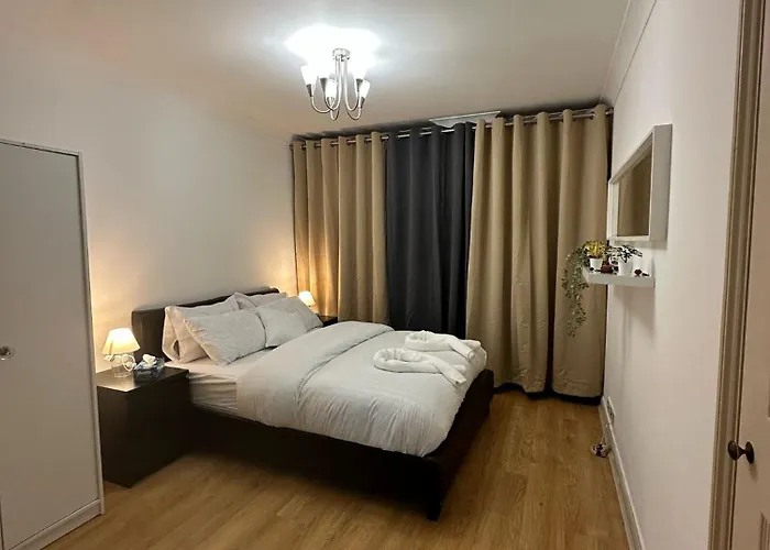 2 Bedroom Apartment With Security 24 Hours